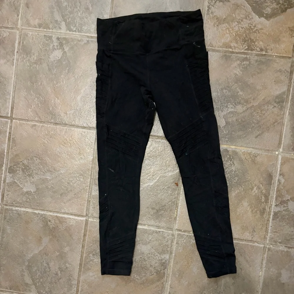Athleta Black Leggings - Picture 2 of 4